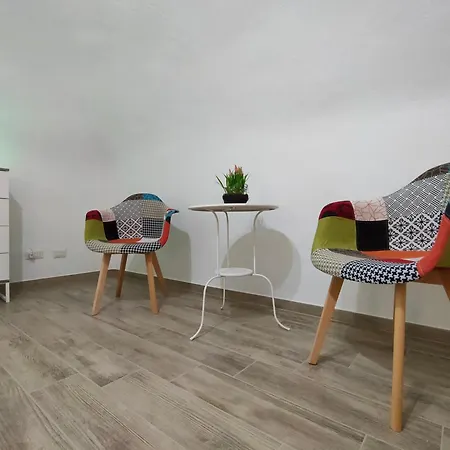 Apartament Alessia House *