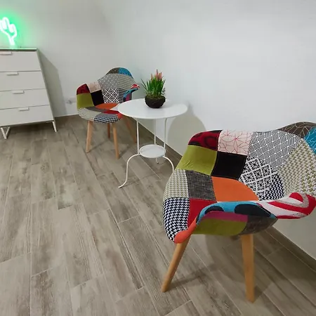 Apartament Alessia House *